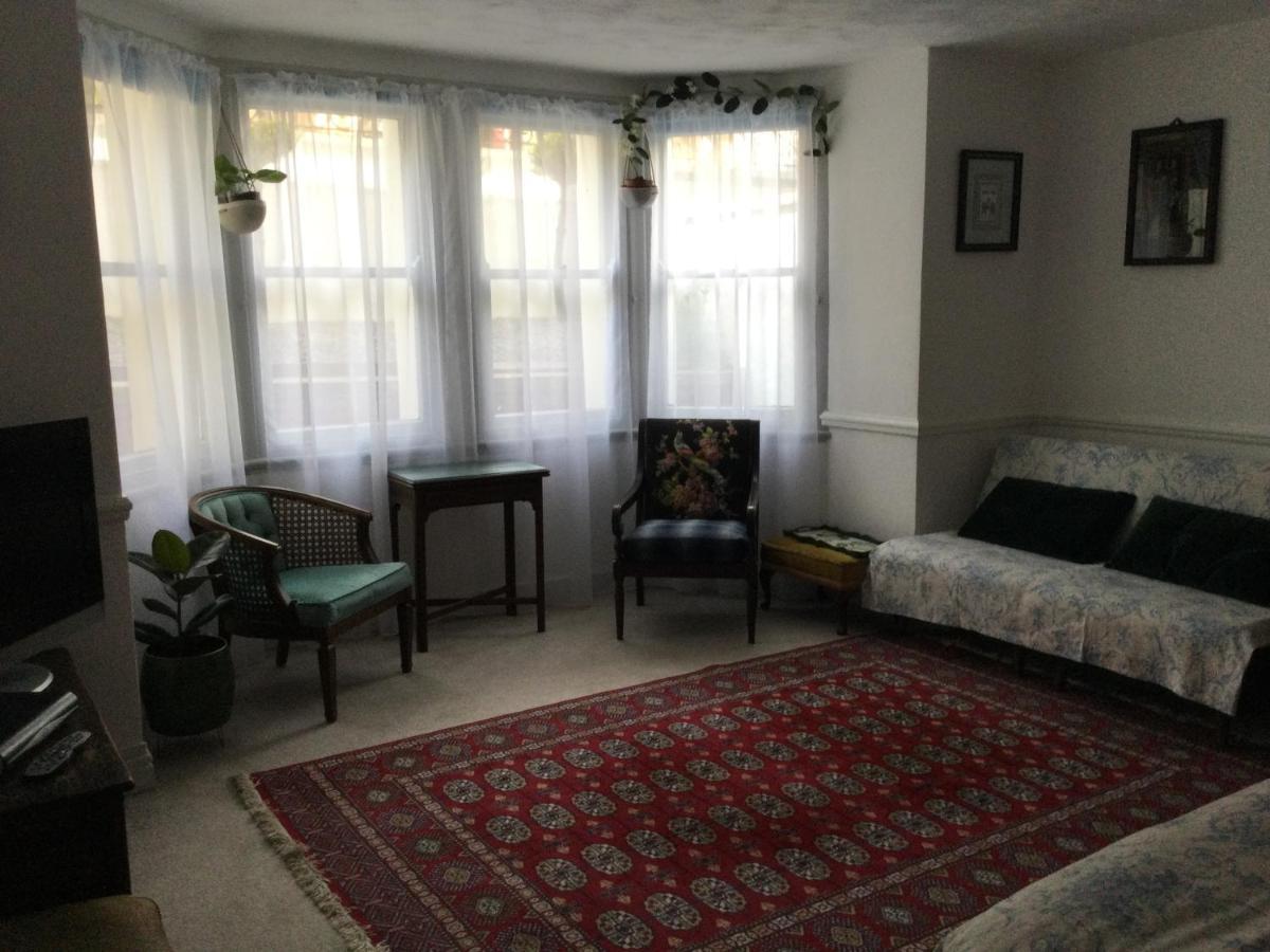 Garden Flat 1 Bed & Breakfast Llandudno Luaran gambar