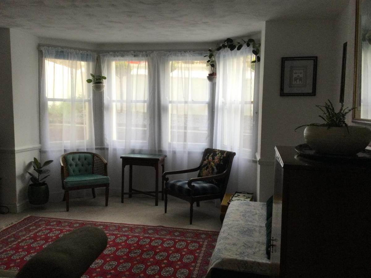 Garden Flat 1 Bed & Breakfast Llandudno Luaran gambar